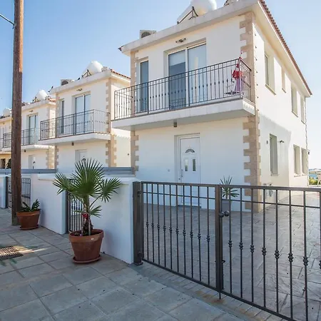 Gorgona Ayia Napa