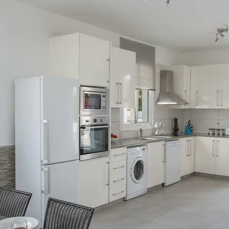 戈尔戈纳度假屋 别墅 *