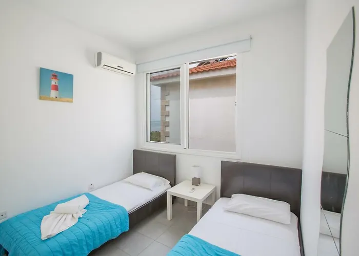 Gorgona Vilă Ayia Napa